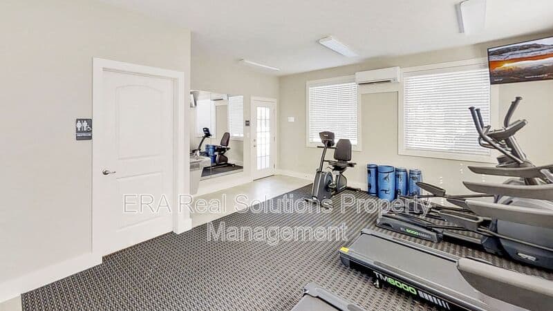Columbus Condo: 1581-204 Gilmore Park Ave