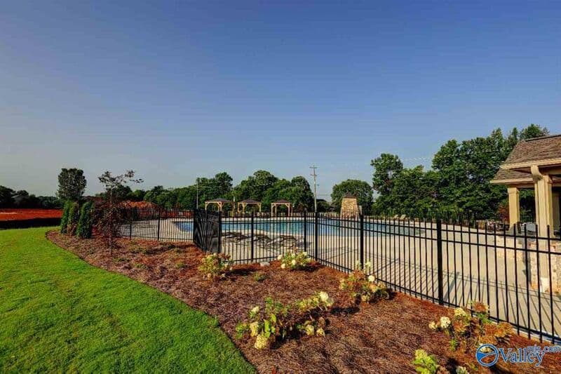Harvest House: 128 Oak Fletcher Drive