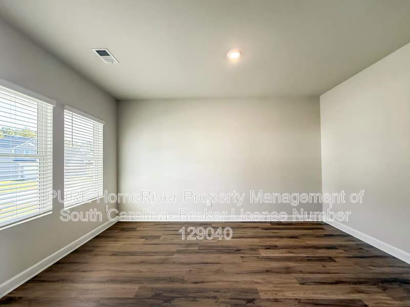 Spartanburg House: 210 Moretz Pl