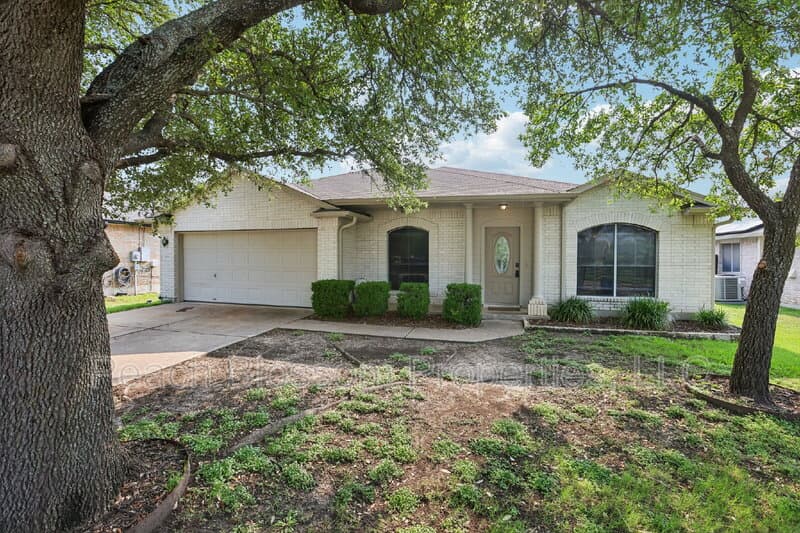 Round Rock House: 2656 Bradley Lane
