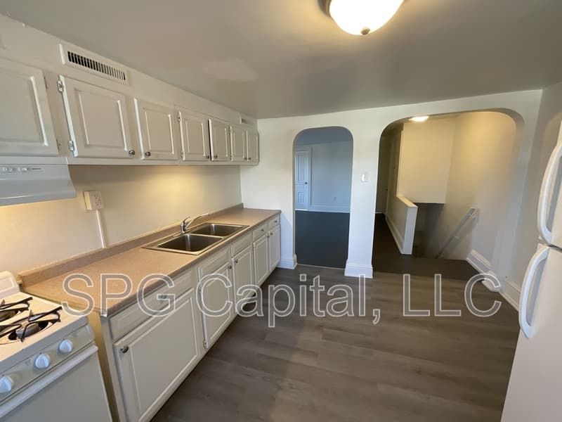 York Condo: 871 Madison Avenue - 3rd Fl