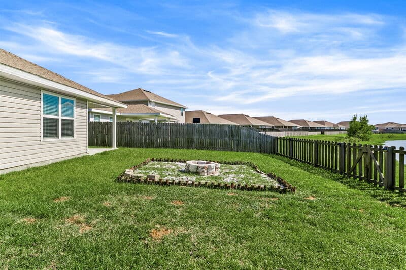 PANAMA CITY House: 7157 Hatteras Blvd