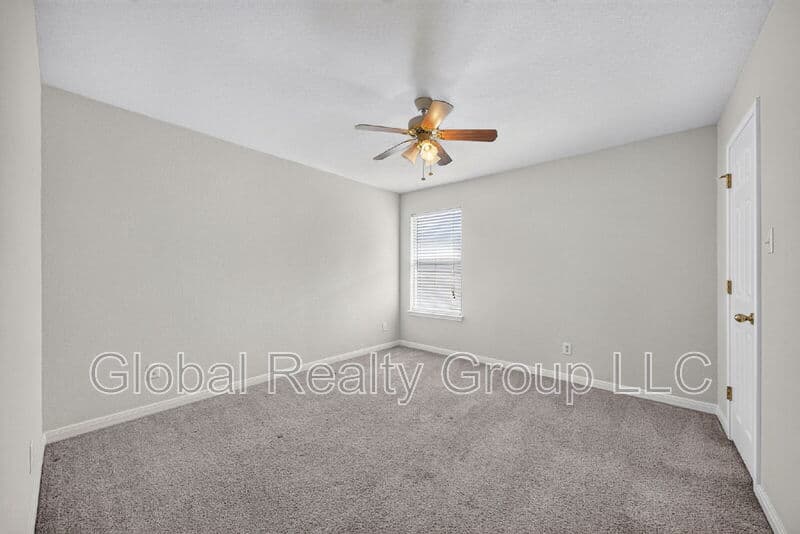 San Antonio House: 20614 Cliff Park Ln