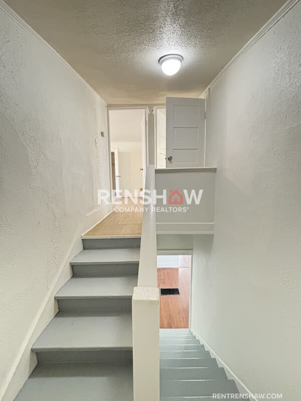 Memphis House: 1492 Faxon Ave