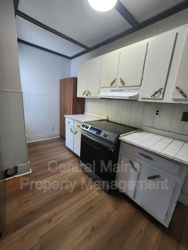 Lewiston Condo: 176 Bates Street