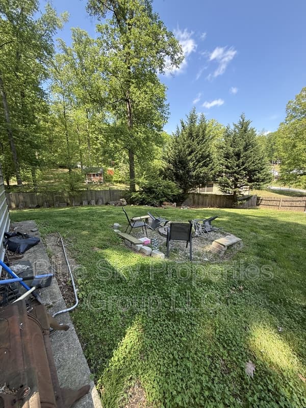 Raleigh House: 7010 Sorrell Lane - 3