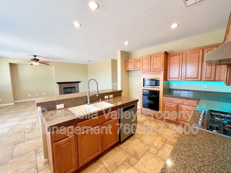 Indio House: 84543 Strada Way