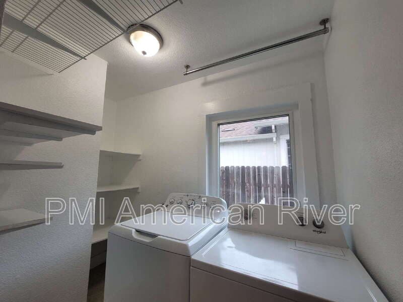 Sacramento House: 3116 40th St