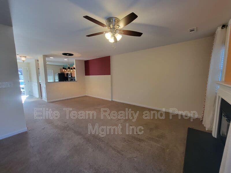 Charlotte Townhome: 3811 Mosscroft Lane