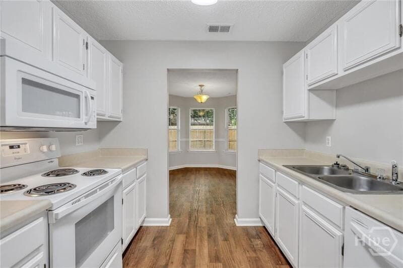 Richmond Hill House: 314 Teal Lake Drive