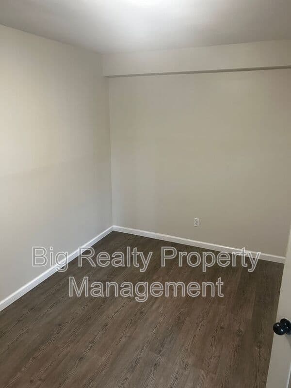 Stowe Condo: 513 Center St