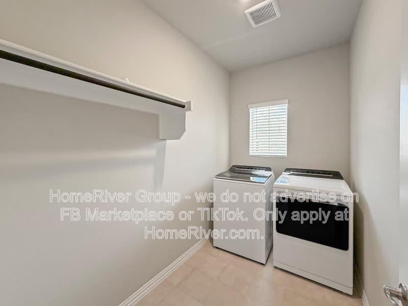 Mckinney House: 425 Dorothy Dr