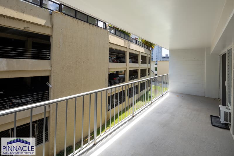 Honolulu Condo: 1658 Liholiho St. #304