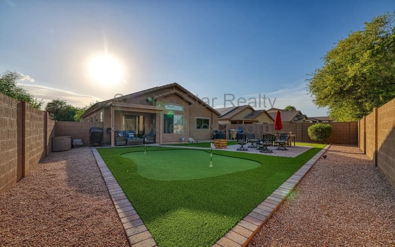 Litchfield Park House: 6031 N Castano Dr