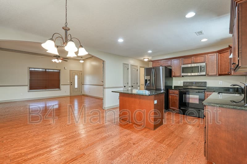 Inman House: 151 Harvest Ridge Drive