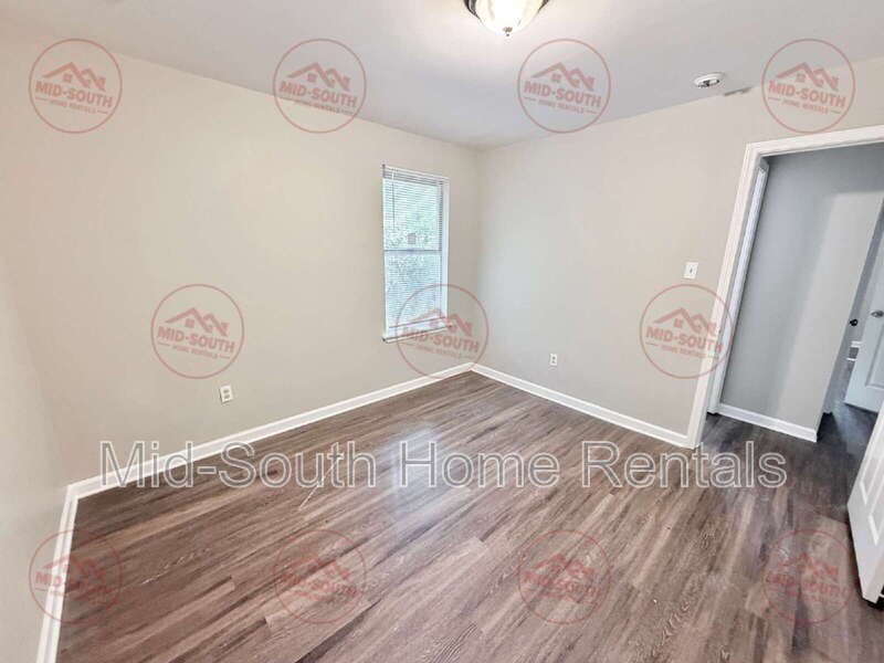 Memphis House: 3500 Hallbrook Street