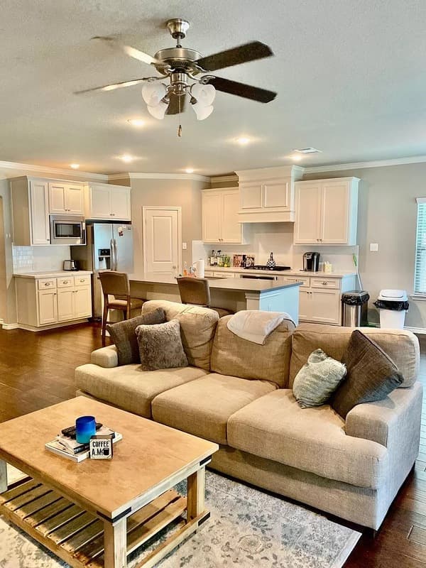 Fort Worth House: 2813 Townsend Drive
