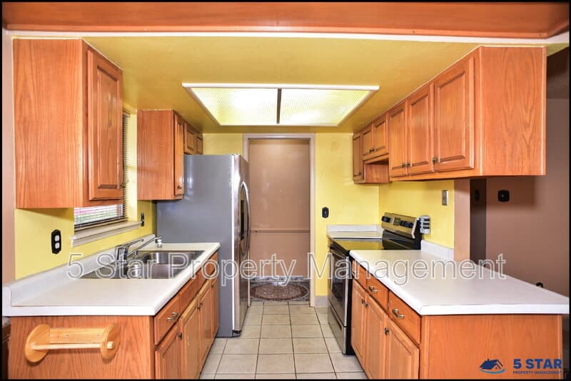 El Paso Condo: 6700 Escondido Drive