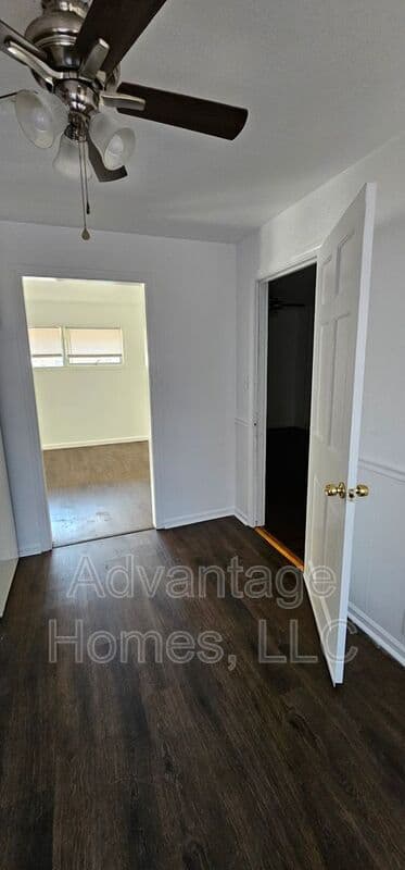 Kansas City House: 7504 E 112th St