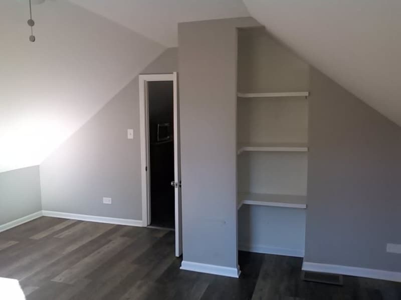 Elgin Condo: 608 Cooper Avenue - 1