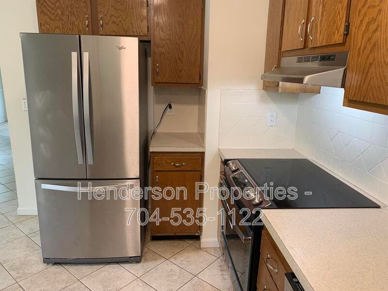 Charlotte Condo: 6516 Park South Drive