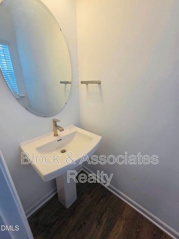 Wake Forest House: 8765 Wardle Ct