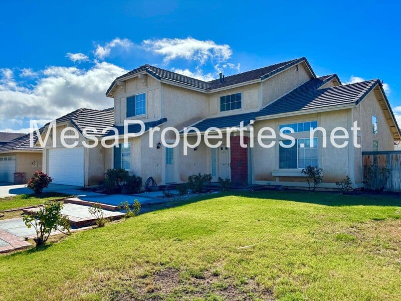 Victorville House: 14581 King Canyon