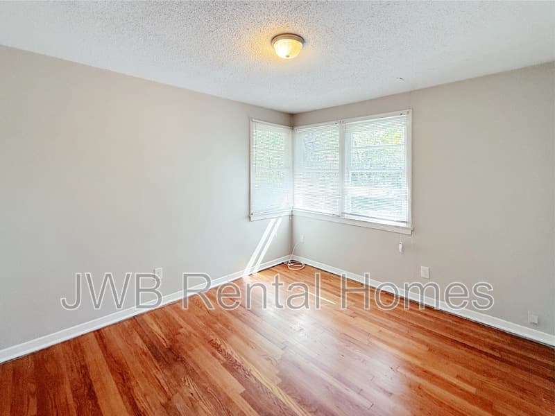 Jacksonville House: 2604 Lowell Ave