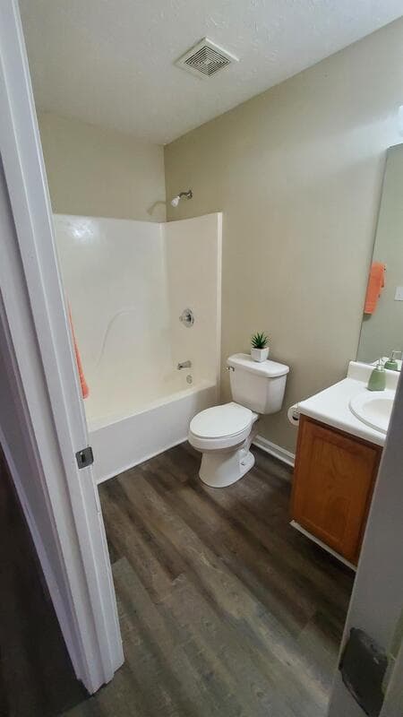 Madison Condo: 1114 B Micha Way