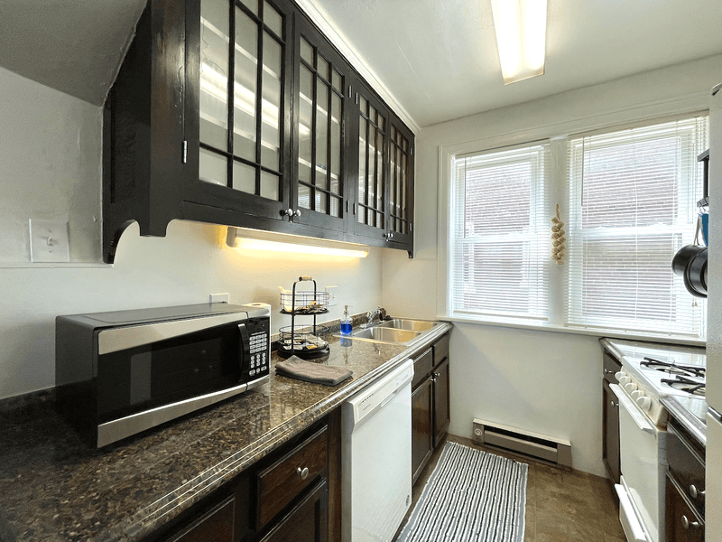 St Louis Condo: 6655 Berthold Ave