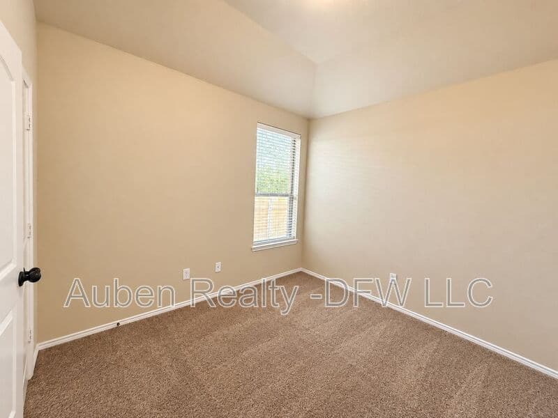 Mansfield House: 1426 Ravenwood Drive
