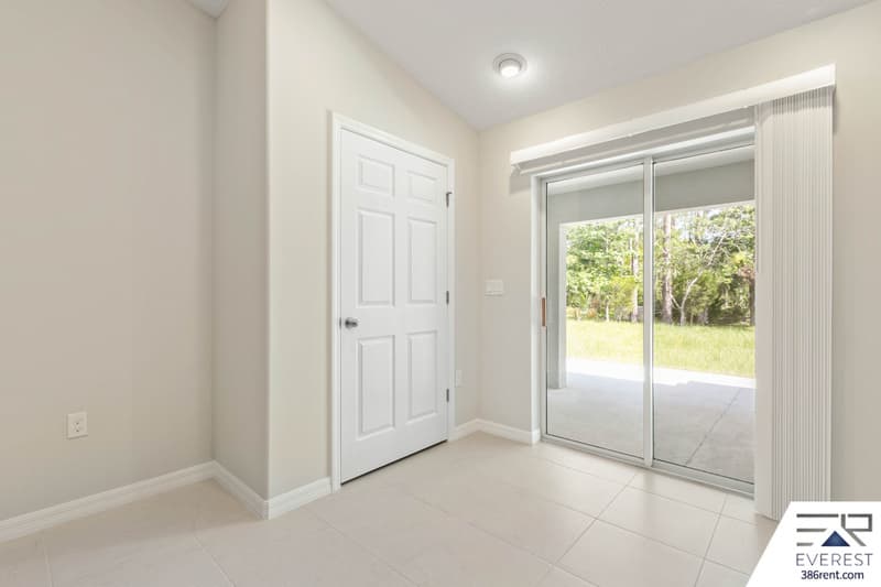 Palm Coast House: 104 Slumber Meadow