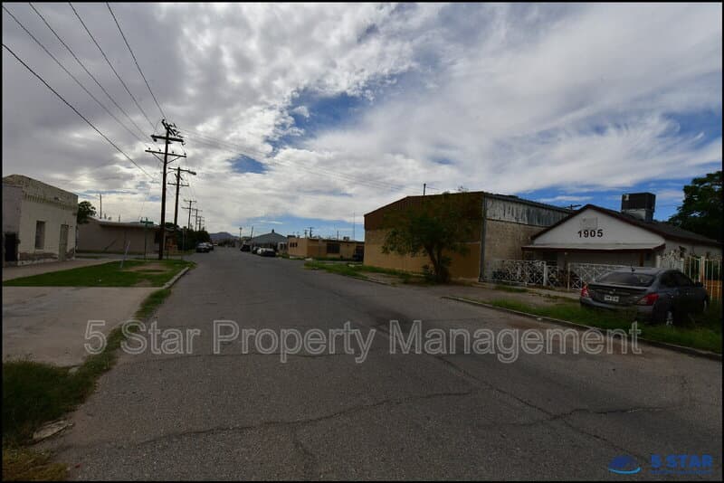 El Paso Condo: 1910 Olive Ave