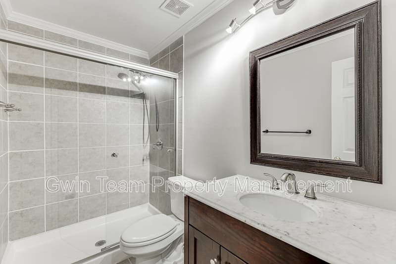 Duluth House: 9345 Riverclub Pkwy