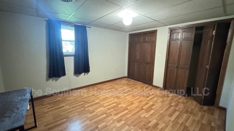 Athens House: 1305 Ridgeway Circle