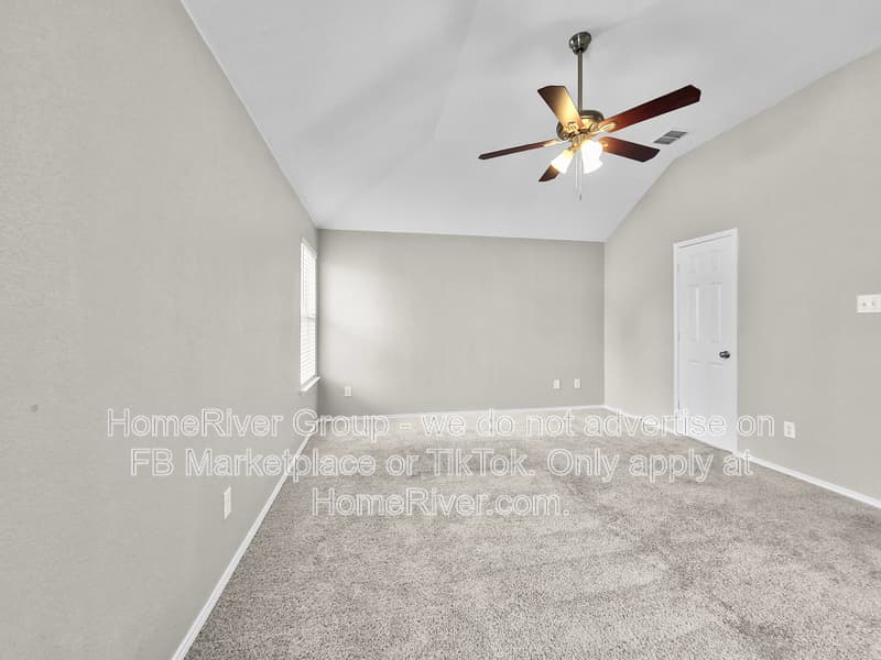 Fort Worth House: 1240 Pepperidge Ln