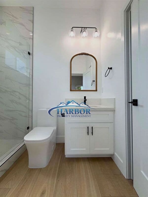 Torrance House: 2126 W 238th Street