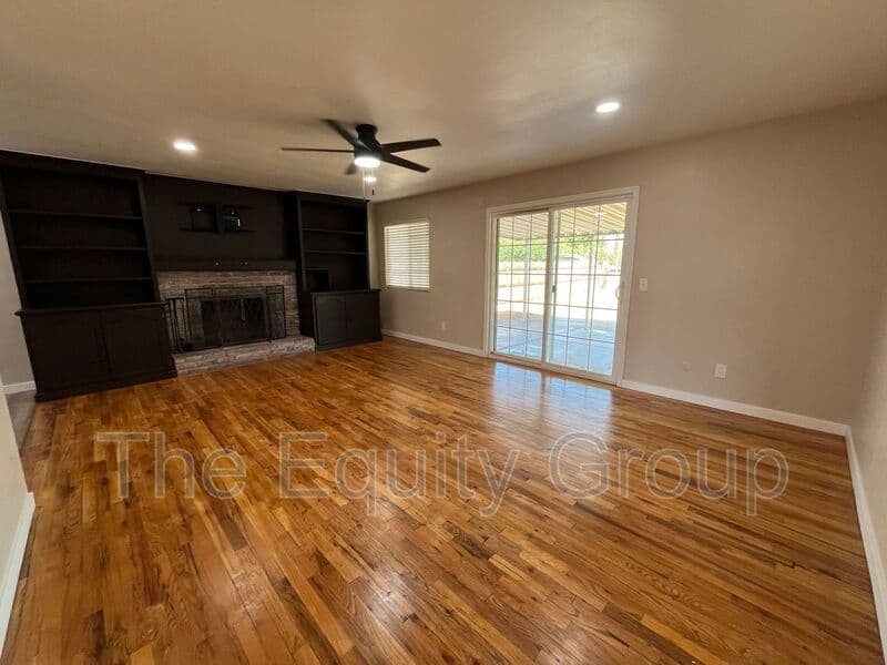 Porterville House: 1930 N Maston St