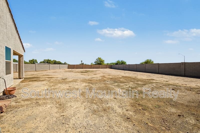 Coolidge House: 1333 W Pima Avenue