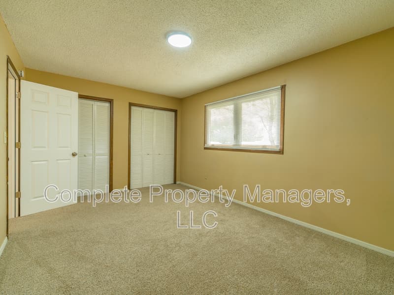 Albert Lea Condo: 1716 Gateway