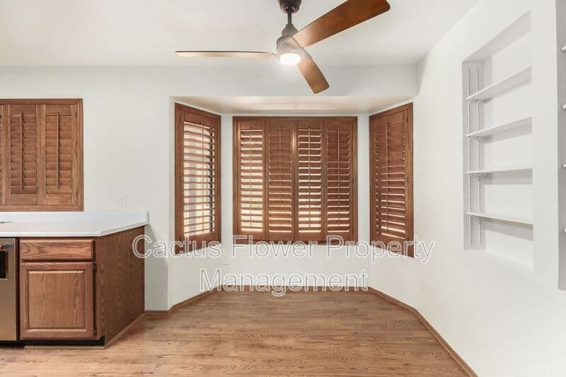 Phoenix House: 13204 S 38Th Pl
