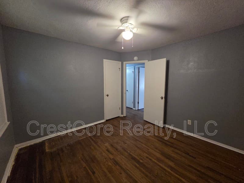 Memphis House: 3545 Debby Dr