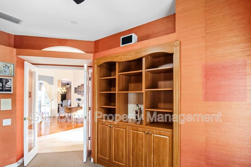 Nokomis House: 2107 Calusa Lakes Blvd
