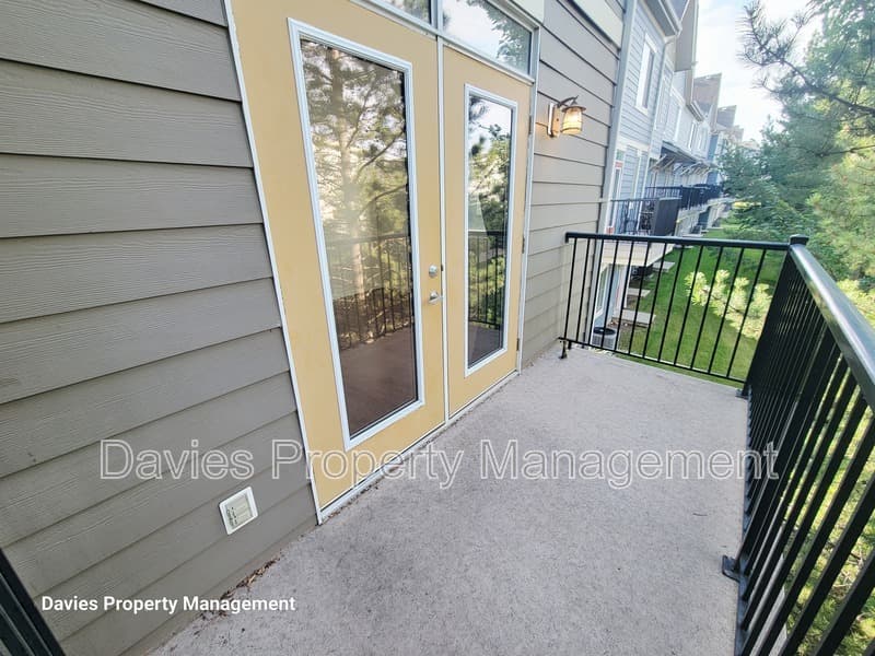 Edmonton Townhome: 603 Watt Boulevard SW
