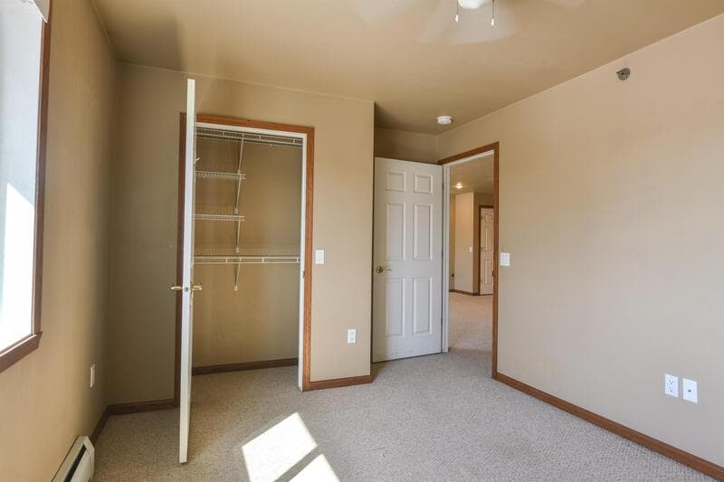 Little Chute Condo: 830 East Elm Drive - 3J