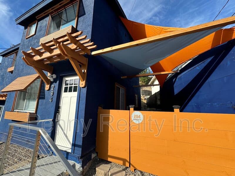 San Diego Condo: 294 Woodman St.