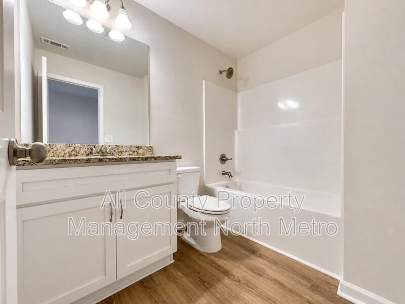 Lula Townhome: 6360 Pine Station Drive