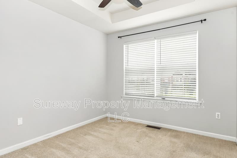 Hamilton Townhome: 9 Flagger Lane