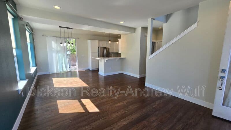Reno House: 711 Roberts Street