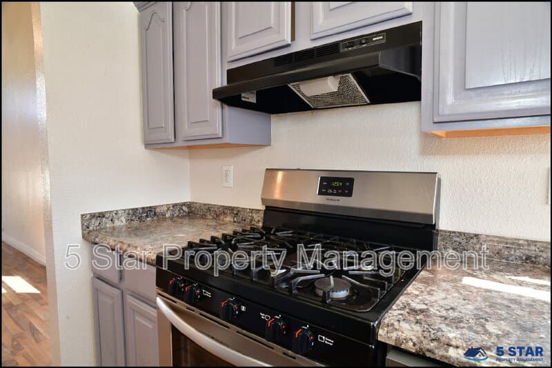 El Paso House: 12062 Ben Proctor Dr